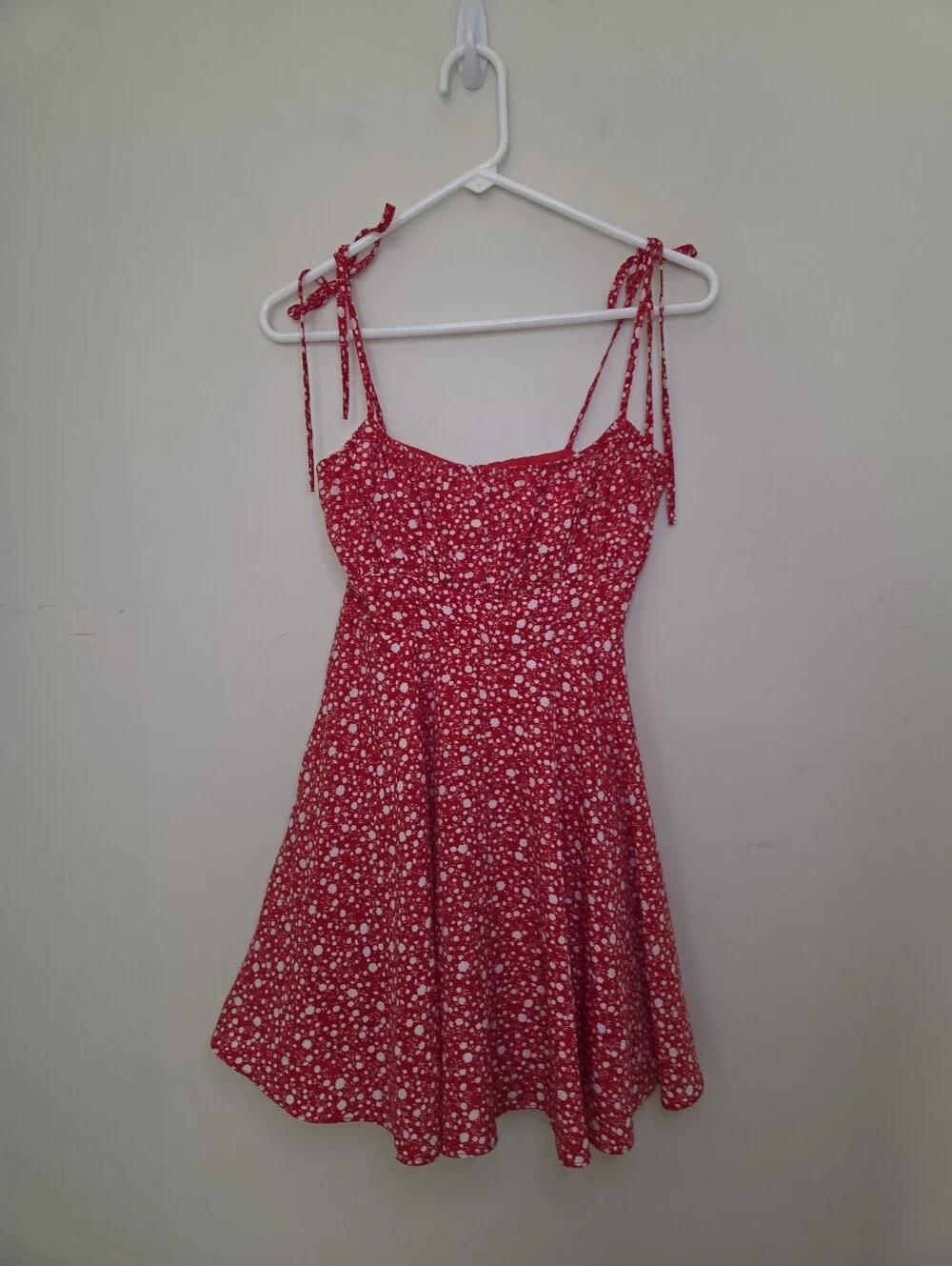 Women's Showpo Red Floral Mini Dress Sz 0